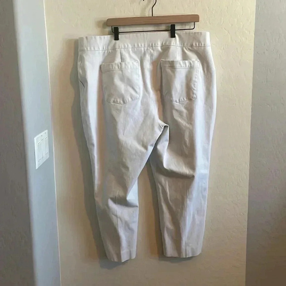 SPANX On the Go Slim Straight Pants with Opaque Technology - Picture 5 of 8